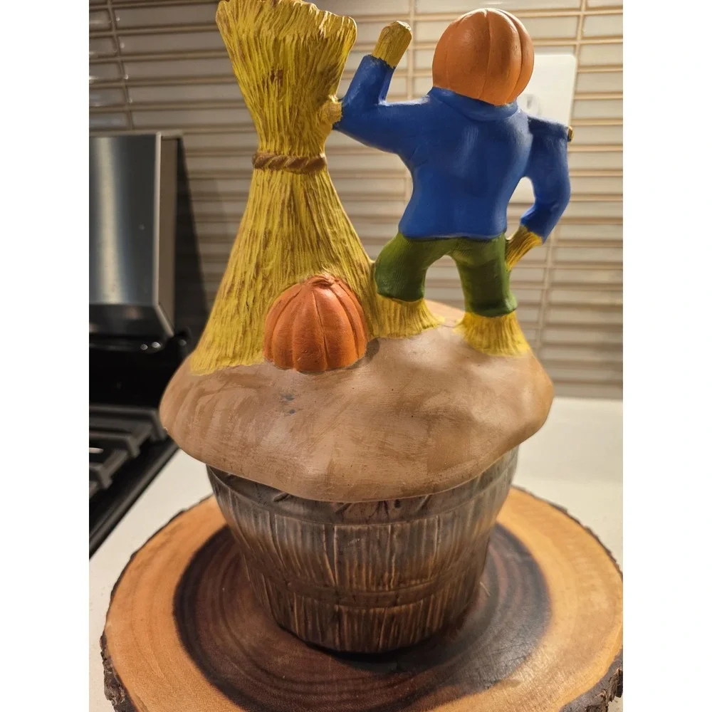 VTG Hand Painted Fall/Halloween Ceramic Cookie Jar Scarecrow Jack O Lantern